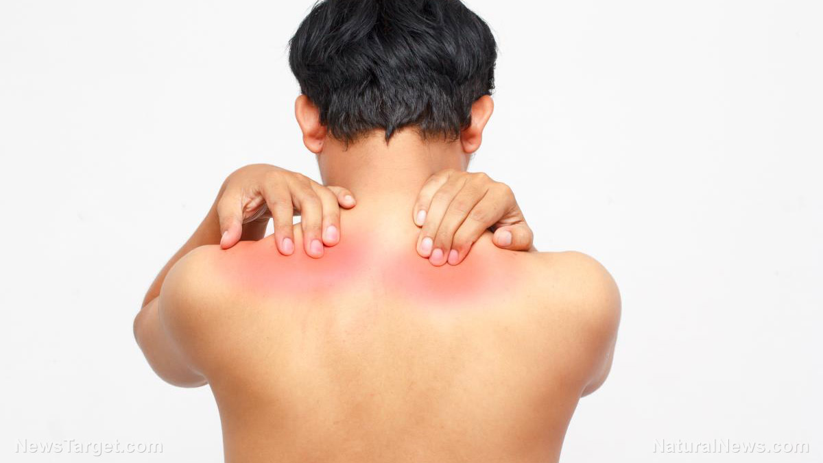 Pain under the shoulder blade: 7 Possible causes and how to prevent it